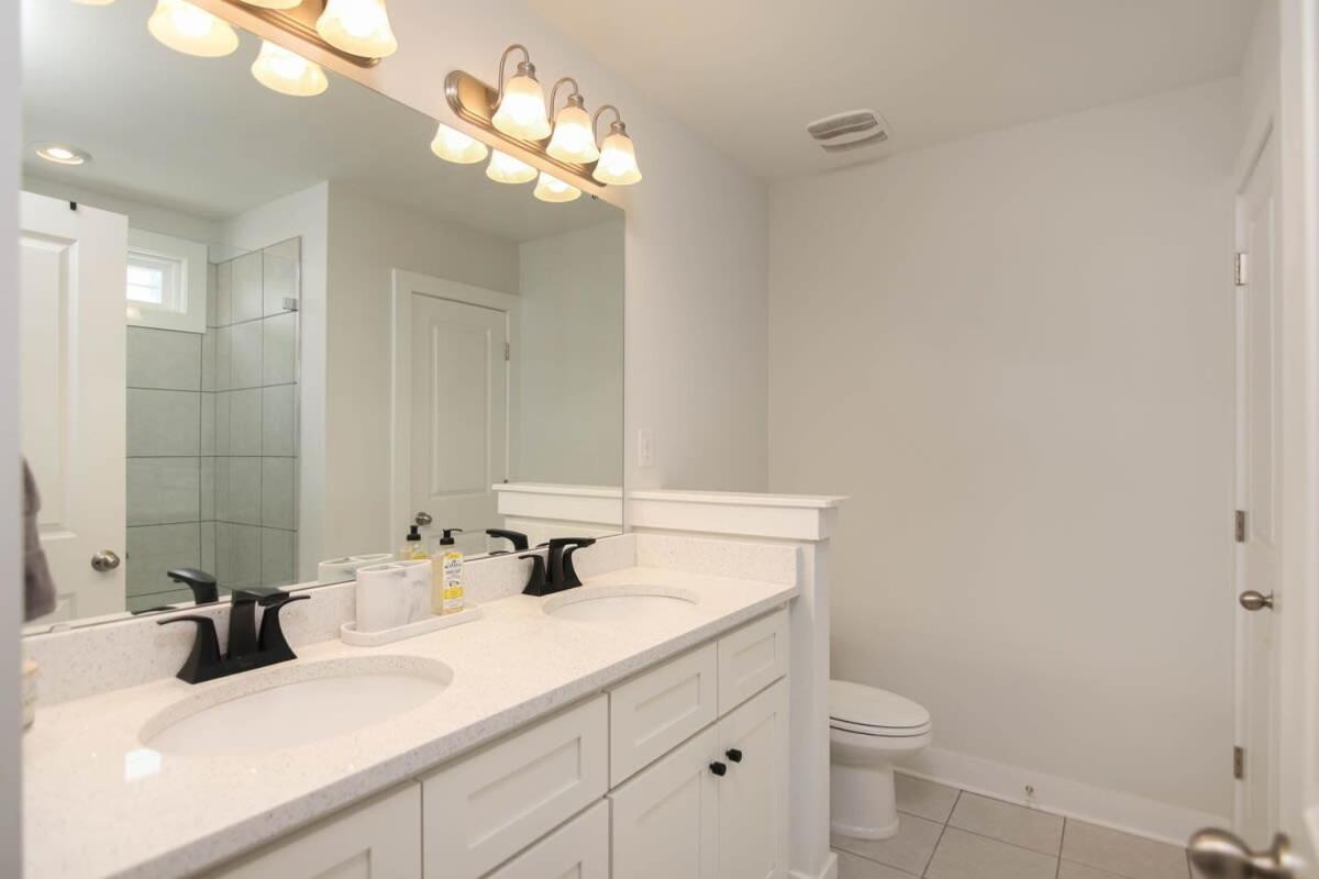 Southern Charming New Home Mins To Beach & Dwntn Charleston Zewnętrze zdjęcie